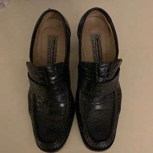 Vintage Black Wannabe Loafers